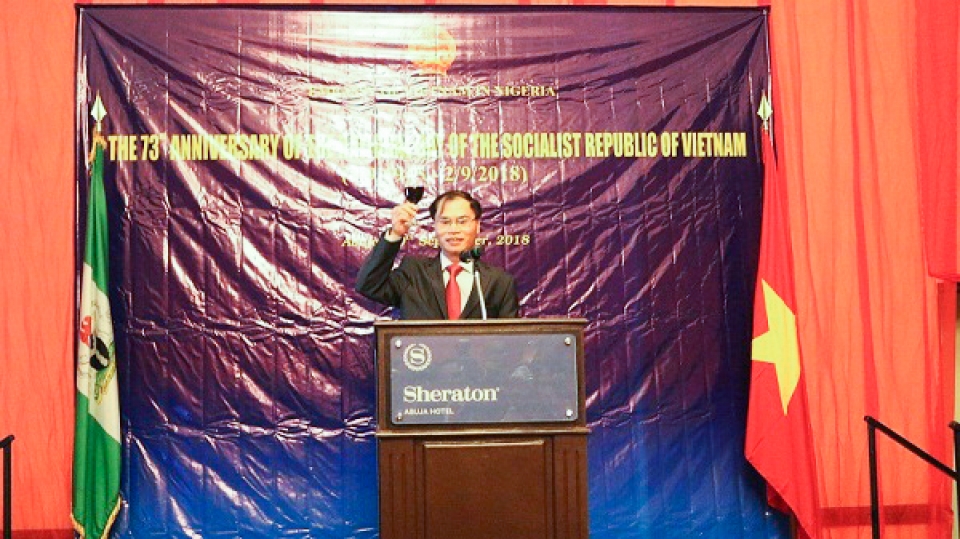 ky niem 73 nam quoc khanh tai nigeria