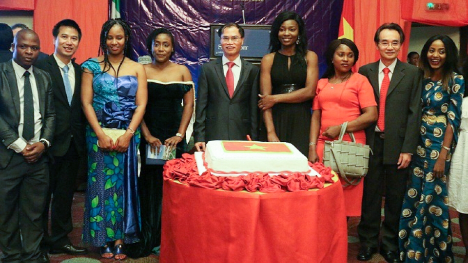 ky niem 73 nam quoc khanh tai nigeria