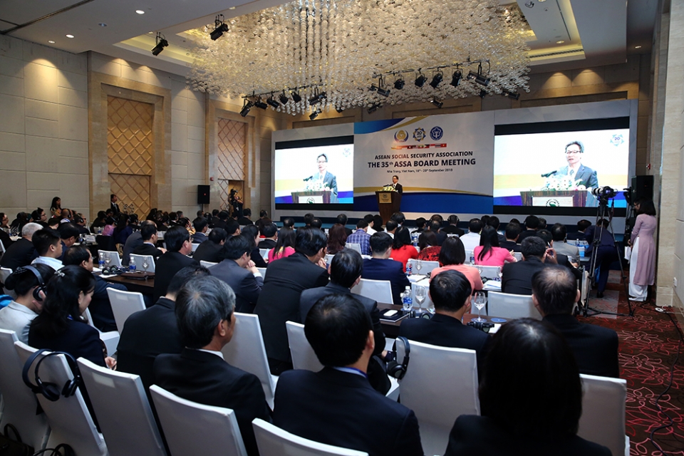 nhieu thach thuc da chieu doi voi mang luoi an sinh xa hoi