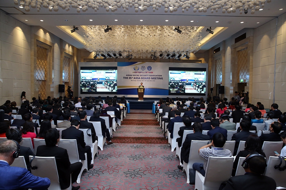 Bảo hiểm, an sinh xã hội phải chuyển đổi mạnh trong CMCN 4.0 để ‘không ai bị bỏ lại’ bao hiem an sinh xa hoi phai chuyen doi manh trong cmcn 40 de khong ai bi bo lai