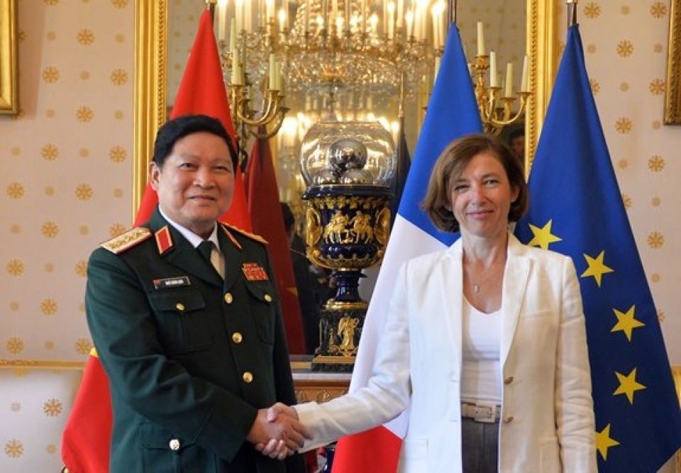 Bộ trưởng Quân đội Cộng hòa Pháp Florence Parly và Đại tướng Ngô Xuân Lịch. Bước tiến mới trong hợp tác quốc phòng Việt, Pháp