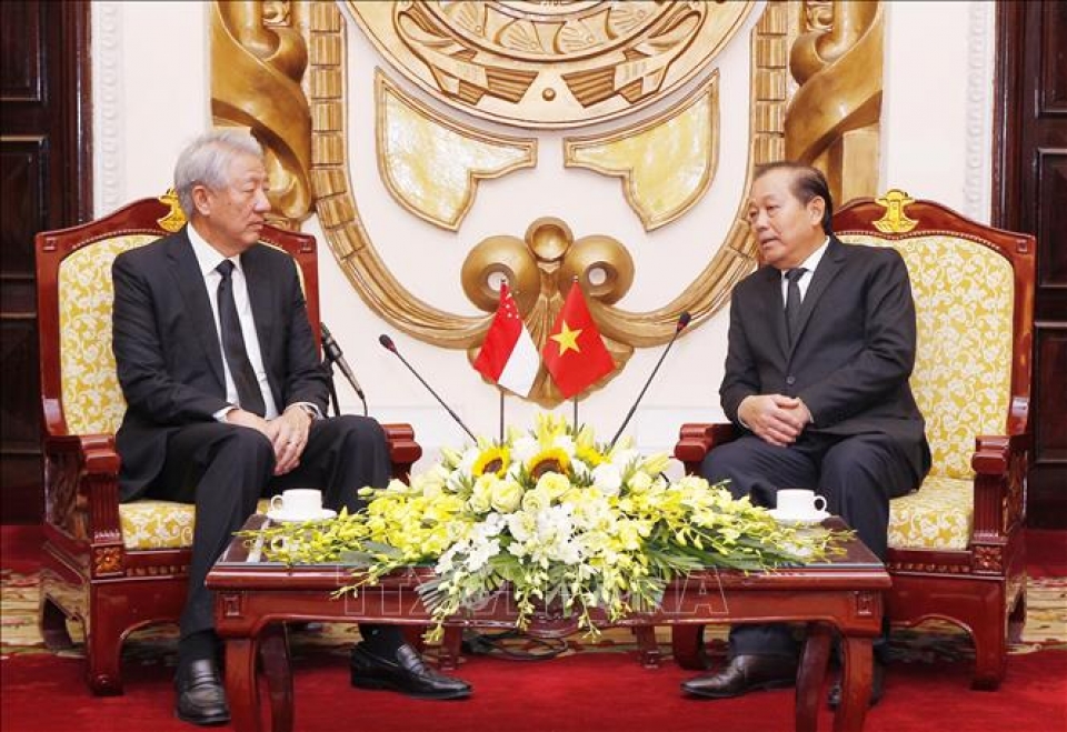 pho thu tuong thuong truc truong hoa binh tiep pho thu tuong singapore