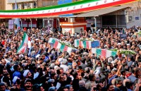 iran my ngay cang bi co lap