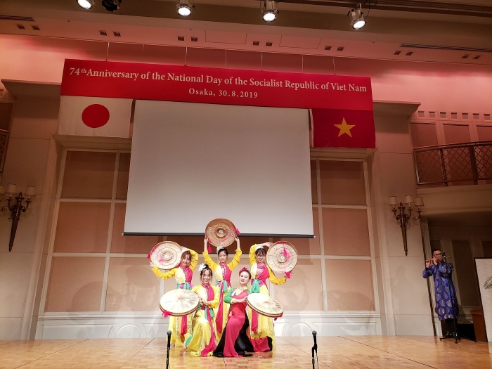 Kỷ niệm 74 năm Quốc Khánh Việt Nam tại Osaka tong lanh su quan viet nam tai osaka nhat ban ky niem 74 nam quoc khanh