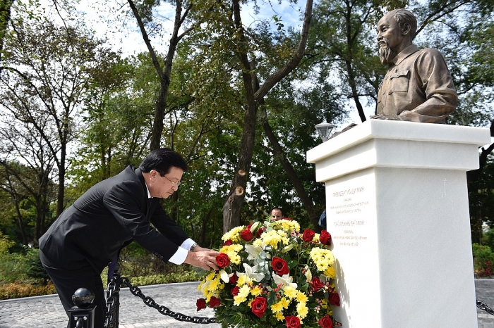 pho thu tuong trinh dinh dung du phien toan the dien dan kinh te phuong dong