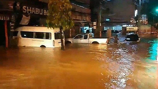 lanh dao viet nam dien tham hoi ve tinh hinh ngap lut tai lao