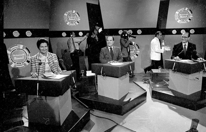 nhung khoanh khac binh di trong doi ong jacques chirac