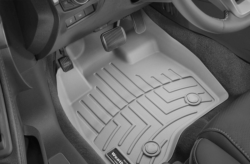 Sử dụng thảm trải sàn cao su để dễ vệ sinh hơn. 