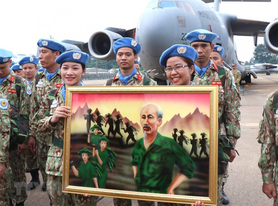 nhung bong hong viet nam tham gia luc luong gin giu hoa binh lhq