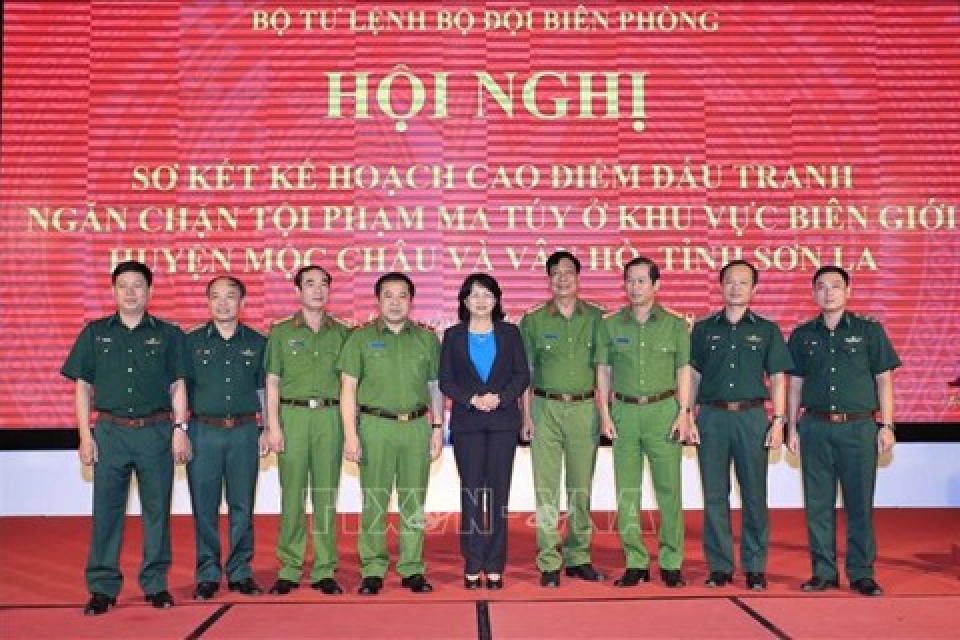 Quyền Chủ tịch nước dự Hội nghị sơ kết cao điểm chống ma túy tại Sơn La quyen chu tich nuoc du hoi nghi so ket cao diem chong ma tuy tai son la