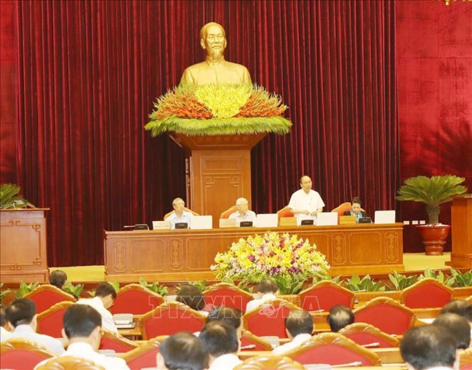 Hội nghị Trung ương 8: Thủ tướng điều hành phiên thảo luận về tình hình kinh tế - xã hội hoi nghi trung uong 8 thu tuong dieu hanh phien thao luan ve tinh hinh kinh te xa hoi