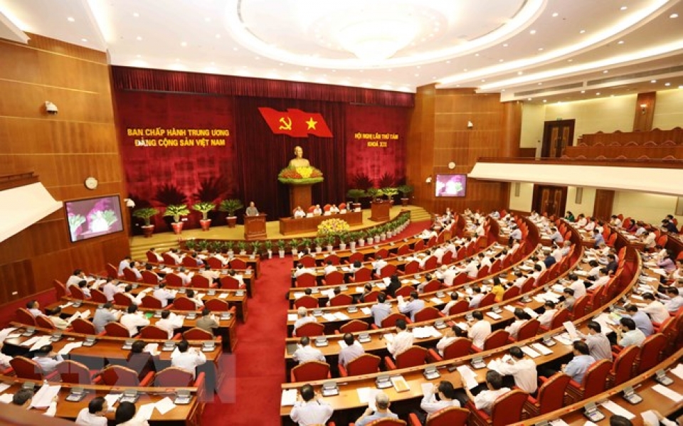 hoi nghi trung uong 8 giam nhieu loai toi pham nhung toi pham tham nhung van tang