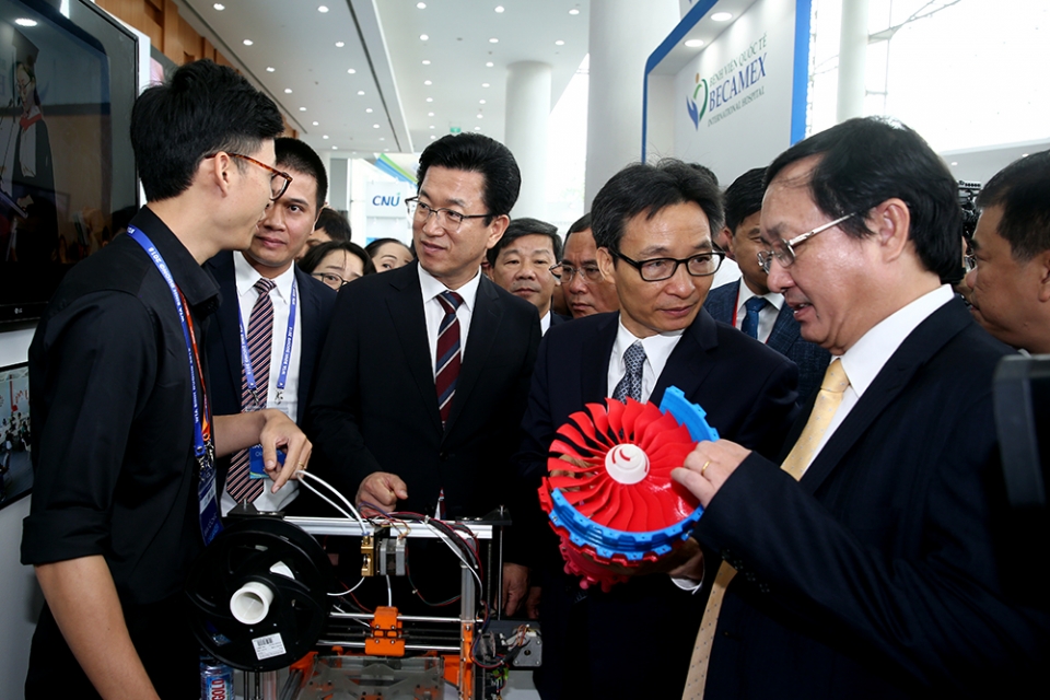 Đô thị thông minh: Động lực đổi mới sáng tạo để phát triển bền vững do thi thong minh dong luc doi moi sang tao de phat trien ben vung