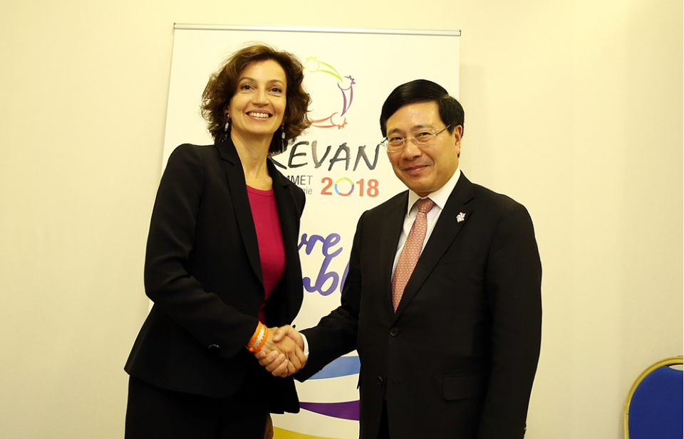 pho thu tuong tiep xuc song phuong ben le hoi nghi cap cao phap ngu