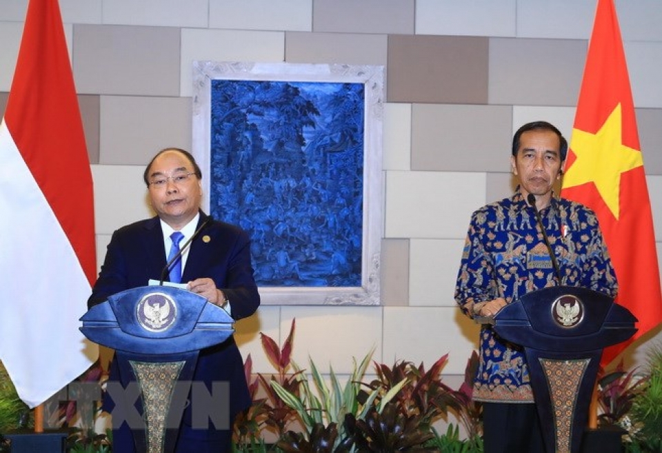 Tạo đột phá mới trong quan hệ đối tác chiến lược Việt Nam - Indonesia thu tuong nguyen xuan phuc va tong thong indonesia chu tri hop bao