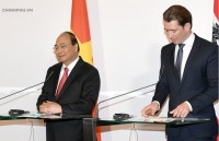 Thủ tướng Nguyễn Xuân Phúc và Thủ tướng Áo tham dự họp báo chung