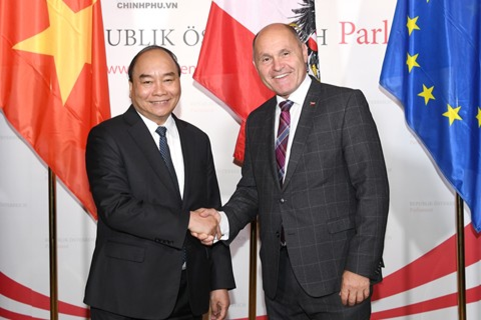 Thủ tướng Nguyễn Xuân Phúc hội kiến Chủ tịch Quốc hội, chào xã giao Tổng thống Áo thu tuong nguyen xuan phuc hoi kien chu tich quoc hoi chao xa giao tong thong ao