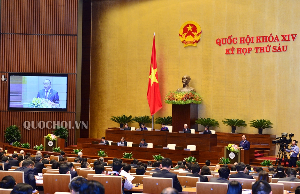 ngay dau quoc hoi tien hanh chat van va tra loi chat van