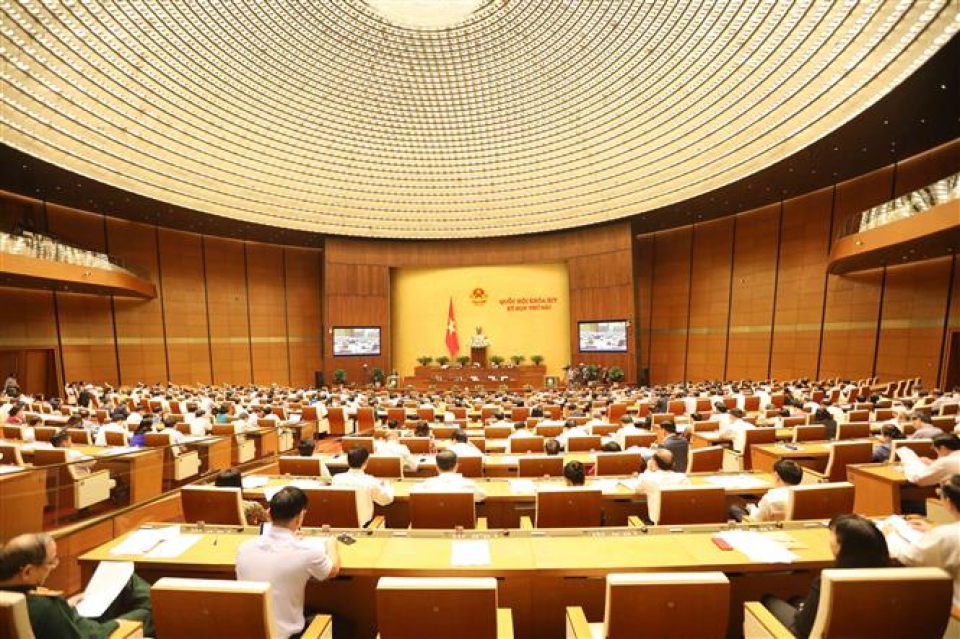 ngay dau quoc hoi tien hanh chat van va tra loi chat van