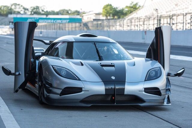 Bảng giá xe Koenigsegg 2020 mới nhất tháng 10/2020