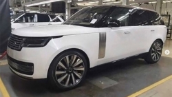 Range Rover 2022 lộ ảnh thực tế trước ngày ra mắt chính thức