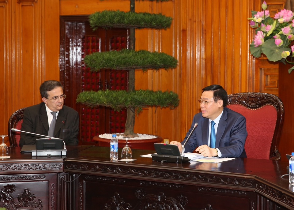 pho thu tuong vuong dinh hue tiep doan 50 doanh nghiep phap