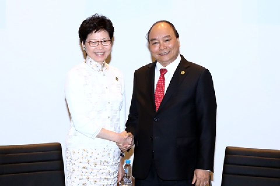 Thủ tướng Nguyễn Xuân Phúc gặp gỡ một số trưởng đoàn dự Hội nghị APEC 2018 thu tuong nguyen xuan phuc gap go mot so truong doan du hoi nghi apec 2018