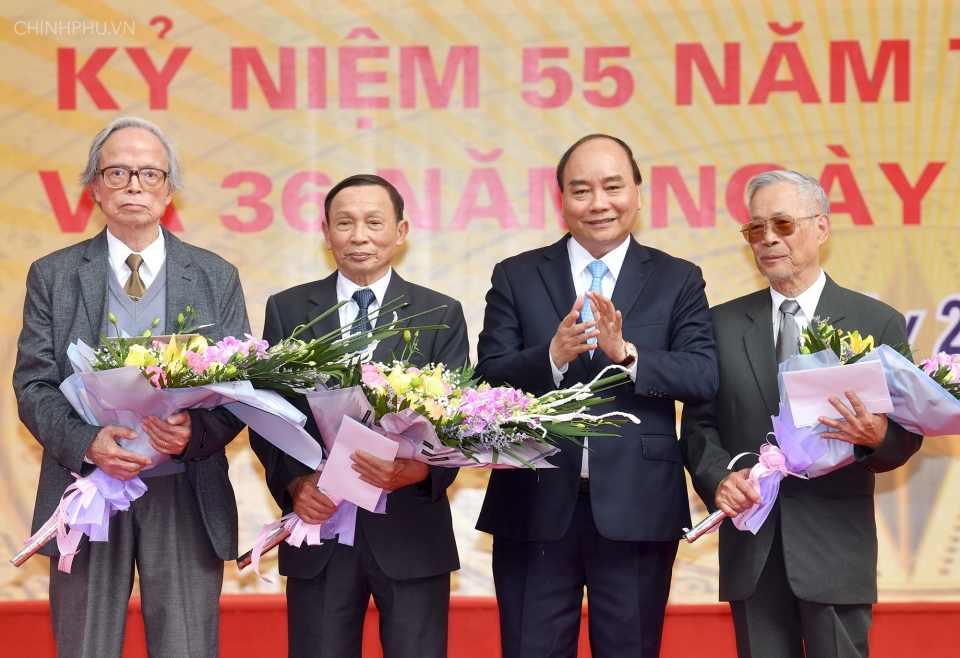 thu tuong nguyen xuan phuc ve tham truong thpt da phuc