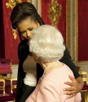 le tan ngoai giao ai cung co the mac loi