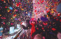 my quang truong thoi dai don giao thua trong gia ret am 12 do c