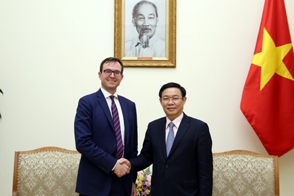 pho thu tuong vuong dinh hue tiep dai dien trung tam phat trien oecd