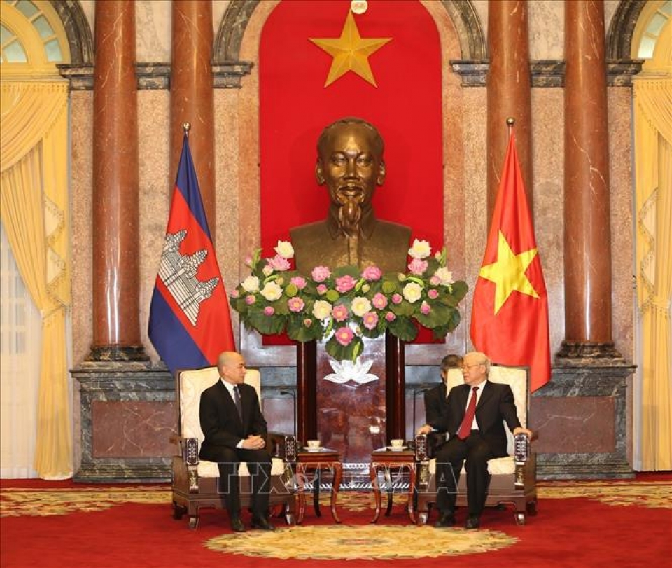 tong bi thu chu tich nuoc hoi kien voi quoc vuong campuchia