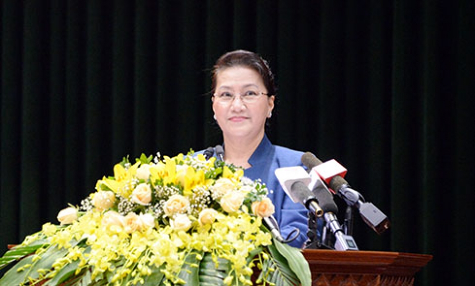 chu tich quoc hoi tham va lam viec tai bo tu lenh quan khu i