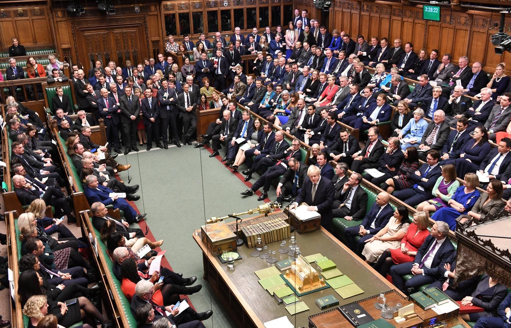 doi dau lap phap hanh phap binh cu ruou moi