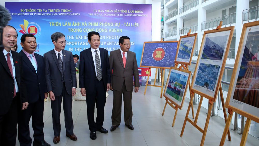 Triển lãm Ảnh và Phim Phóng sự - Tài liệu trong Cộng đồng ASEAN tại Bình Phước sẽ khai mạc sáng 15/12