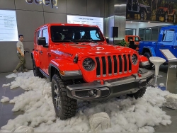 Xe Jeep Wranger và Gladiator ra mắt thị trường Việt Nam, giá từ 3 tỷ đồng