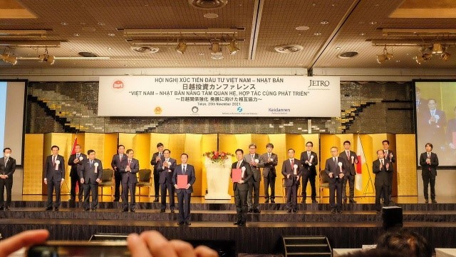 AEONMALL ký kết và trao đổi các văn kiện hợp tác với đối tác tại Thanh Hoá.