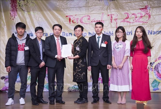 ra mat ban chap hanh hoi nguoi viet nam tai tinh ibaraki nhat ban