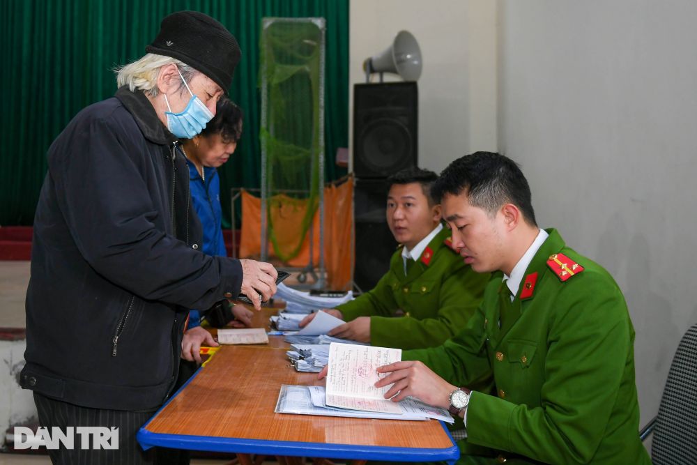 Hà Nội bắt đầu cấp thẻ Căn cước công dân trên địa bàn