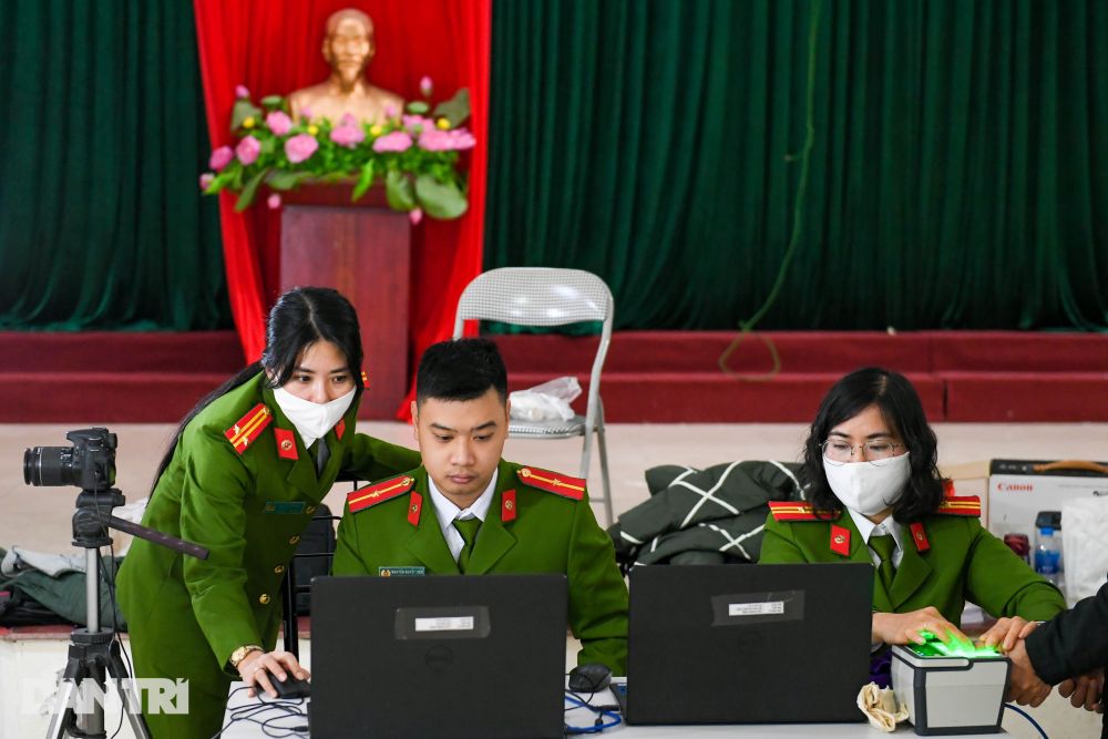 Hà Nội bắt đầu cấp thẻ Căn cước công dân trên địa bàn