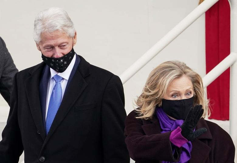 Cựu Ngoại trưởng Hoa Kỳ Hillary Rodham Clinton và cựu Tổng thống Bill Clinton. (Nguồn: Reuters)