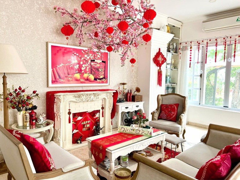 Sao Việt trang hoàng nhà cửa đón Tết Nhâm Dần