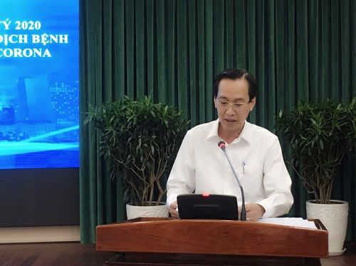 chu tich tphcm yeu cau cac so nganh tang cuong cong tac phong chong dich benh do virus corona
