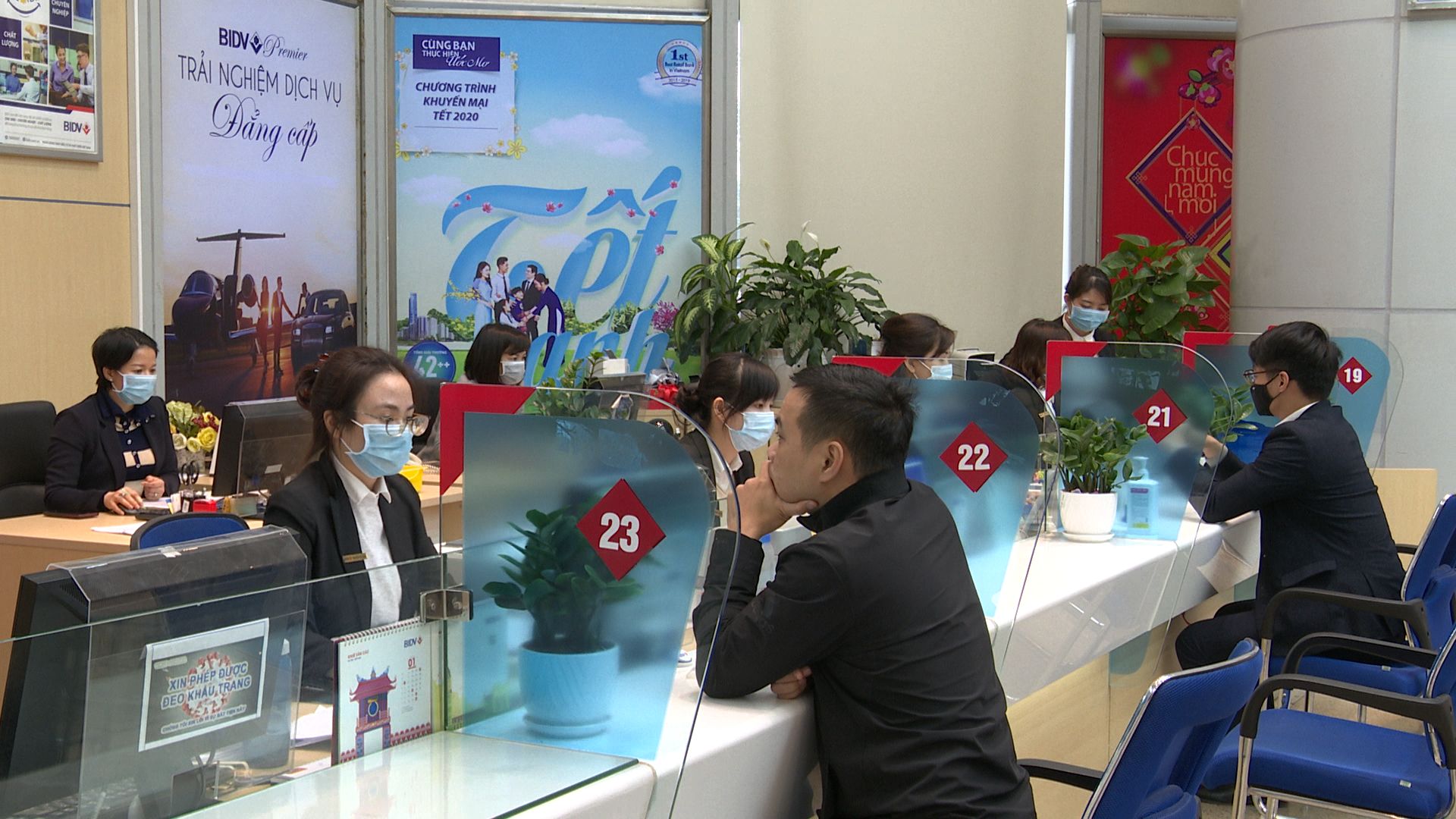 dich virus corona lam the nao de giao dich ngan hang an toan