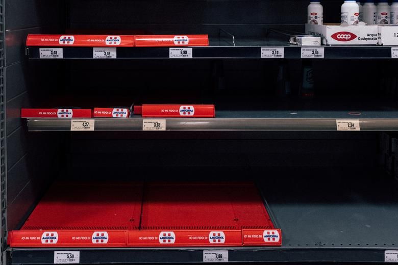 dich covid 19 cuoc song ben trong vung do bi cach ly o italy