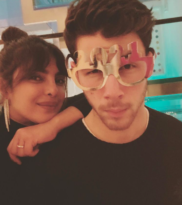 Sao quốc tế làm gì để tạm biệt năm cũ, đón chào năm mới?