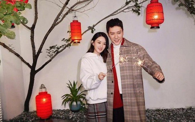 Vừa phủ nhận tin đồn ngoại tình chưa lâu, Triệu Lệ Dĩnh và Phùng Thiệu Phong lại đối mặt với nghi vấn ly hôn