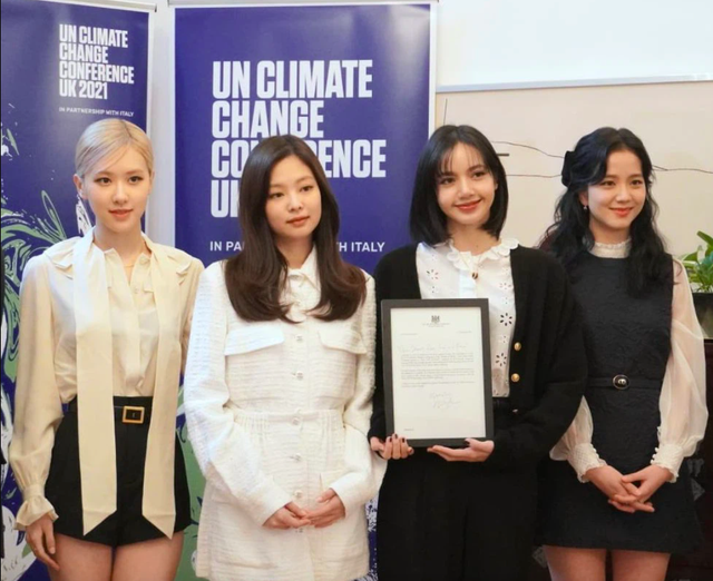 Lisa BLACKPINK gây bất ngờ với hình ảnh gợi cảm