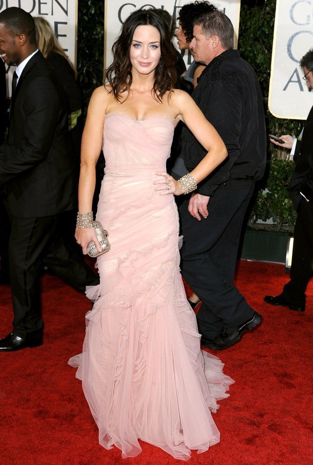 Những bộ trang phục ghi dấu ấn trong lịch sử thảm đỏ lễ trao giải Quả Cầu Vàng (phần 1)