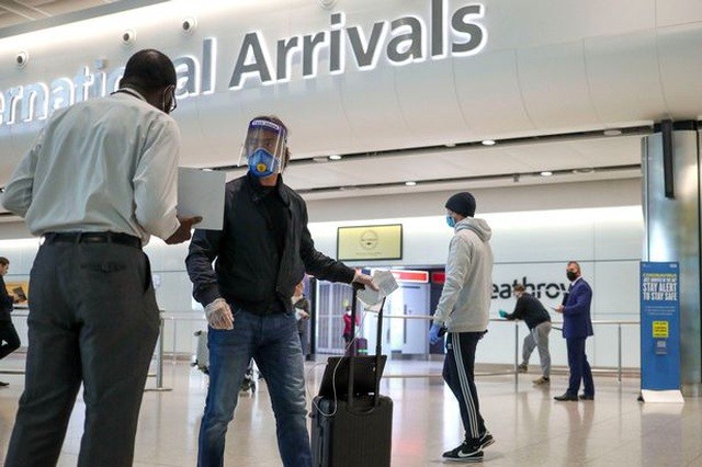 Dịch Covid-19: Không khai báo trung thực khi nhập cảnh, du khách nhận phạt hơn 320 triệu đồng